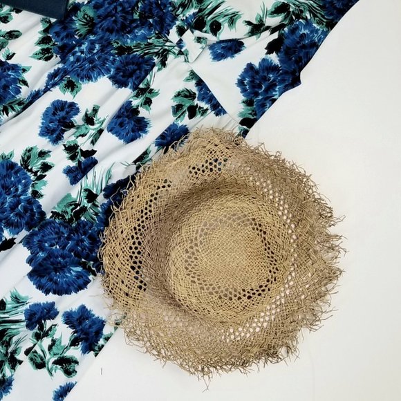 FIND THESE BEAUTIES & SO MUCH MORE IN MY CLOSET! - Picture 4 of 5